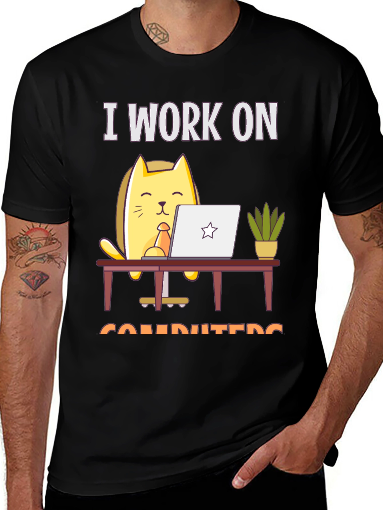 Variant 18 of I Work On Computers Funny Cat T-Shirt