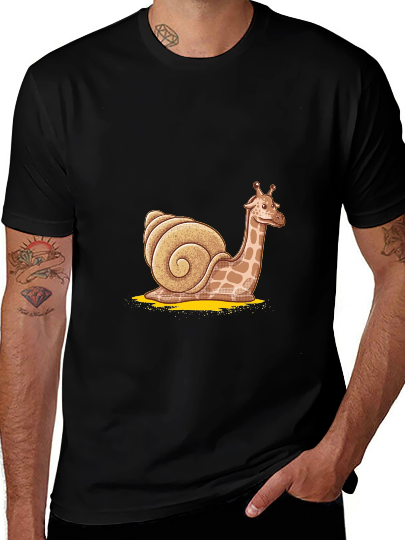 Variant 25 of Giraffe Snail Graphic Tee