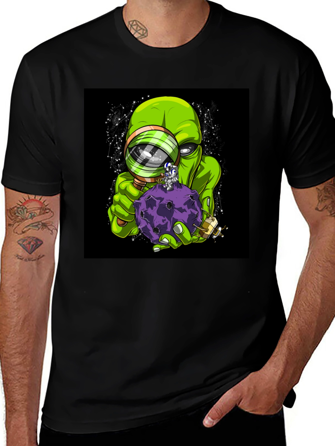 Variant 23 of Alien Astronaut T-Shirt