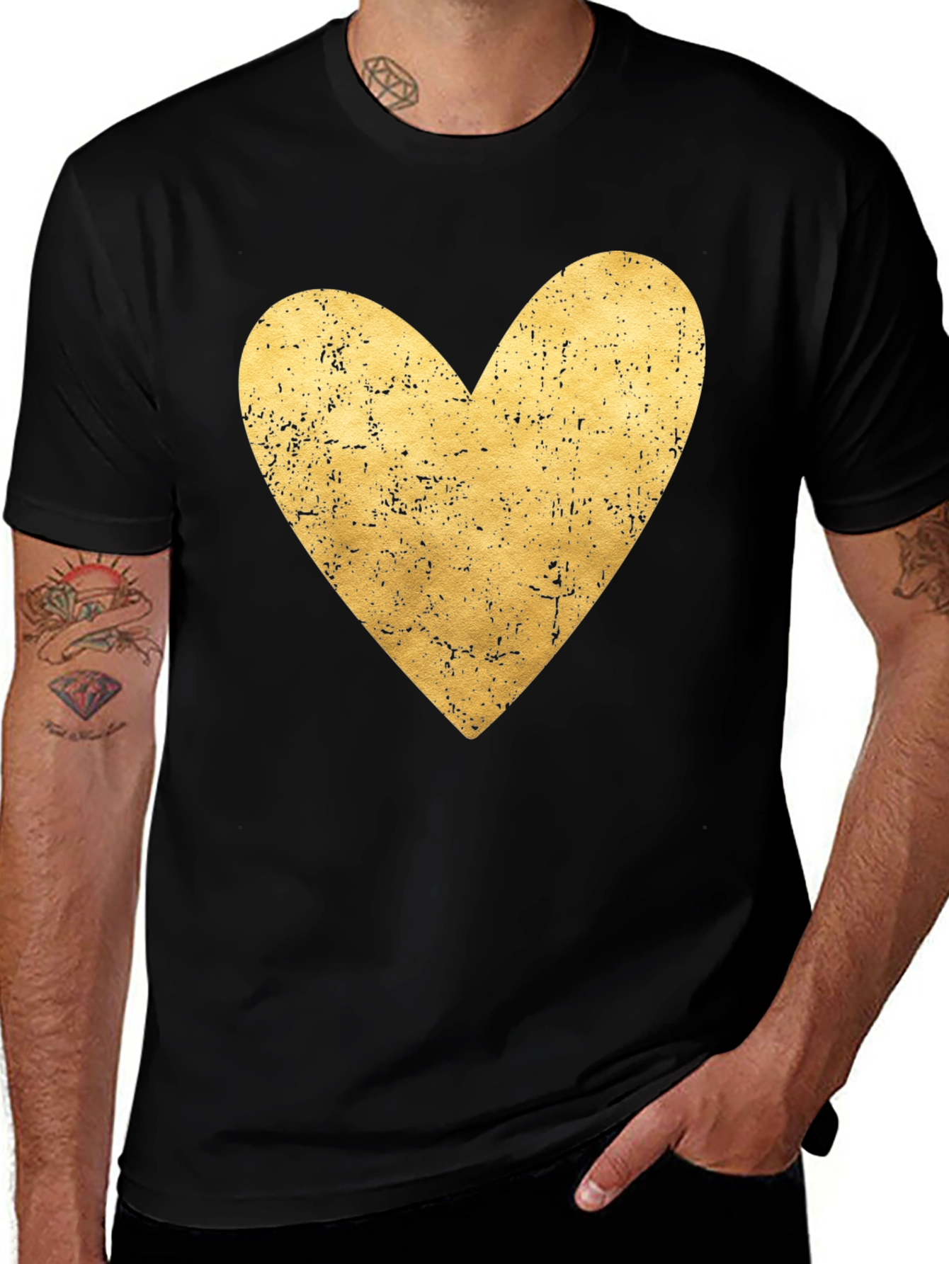 Variant 14 of Vintage Gold Heart Graphic Black T-Shirt