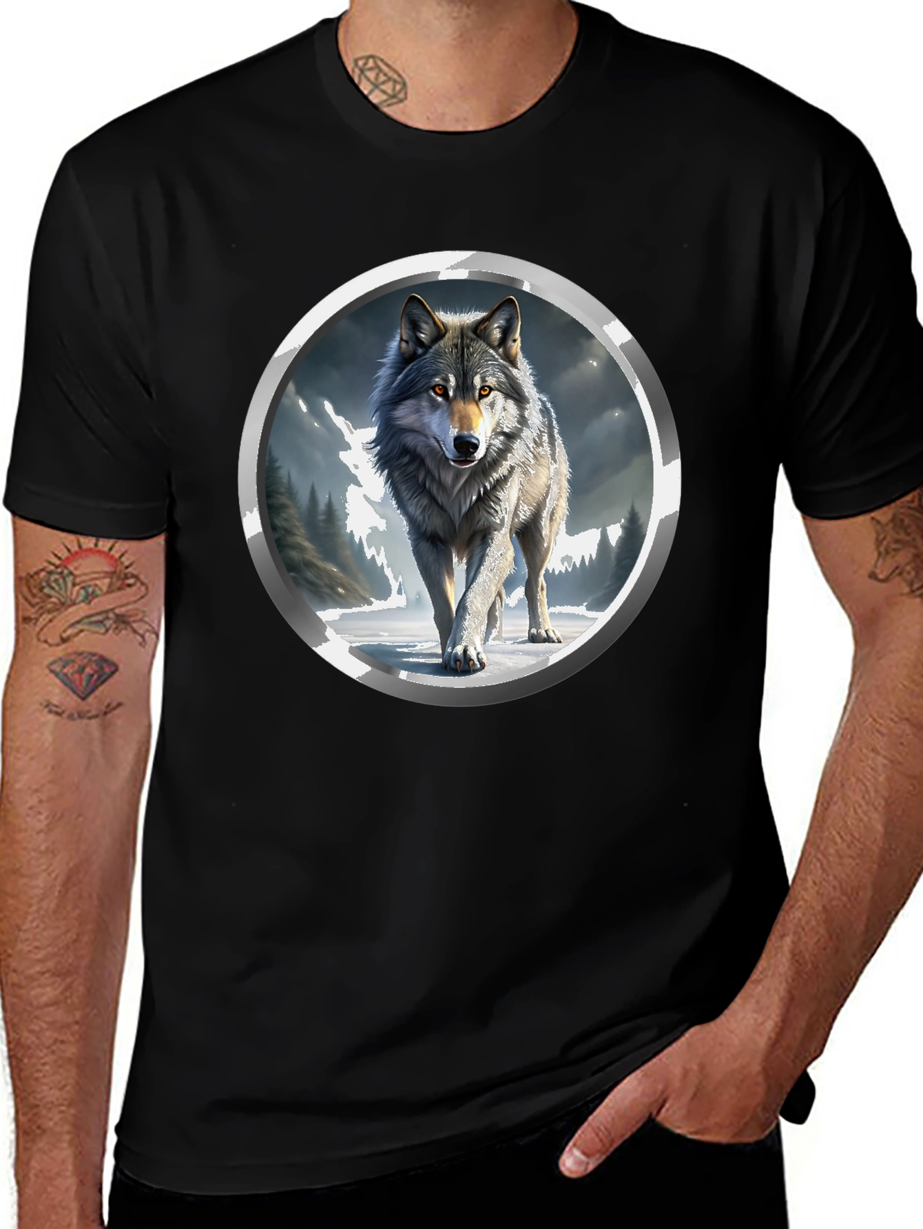 Variant 10 of Wolf Graphic Print Crew Neck T-Shirt