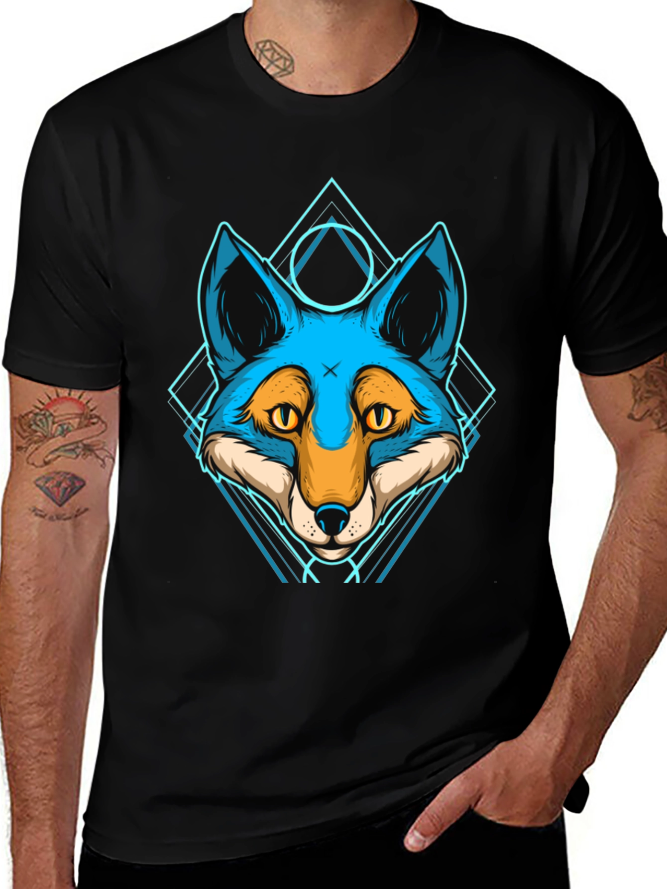 Variant 5 of Geometric Fox Head Graphic T-Shirt