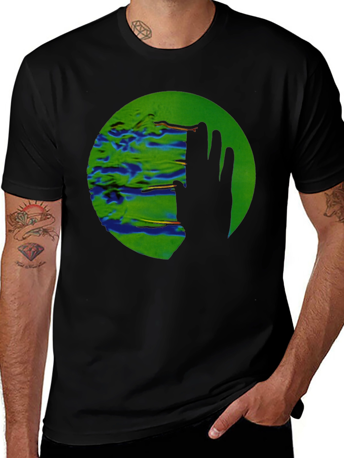 Variant 16 of Abstract Green Circle Graphic Print Black T-Shirt