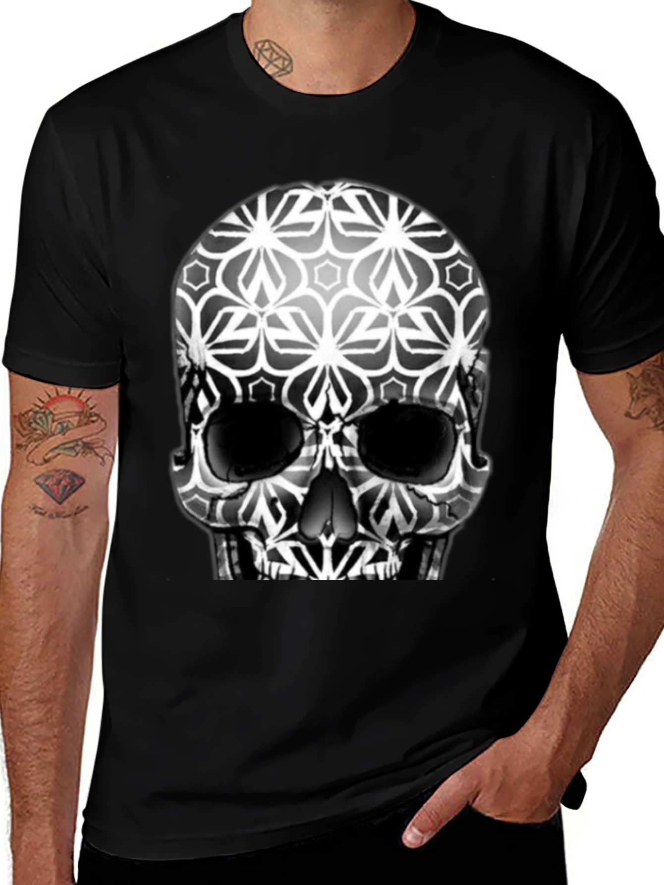 Variant 16 of Geometric Skull Graphic Tee - Men's Black T-Shirt