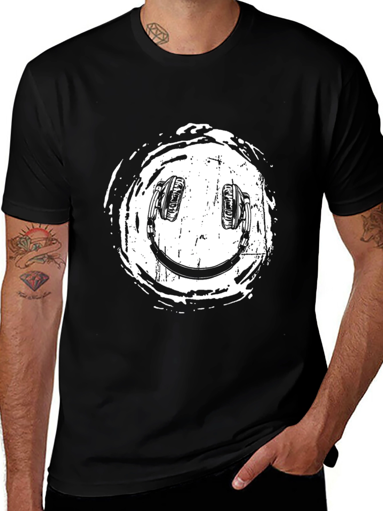 Variant 27 of Headphone Smiley Graphic Black T-Shirt