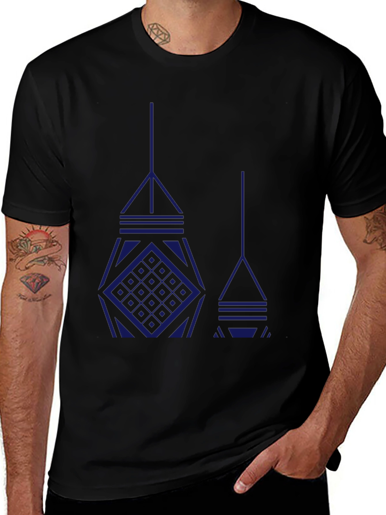 Variant 27 of Geometric Pendant Print Black T-Shirt