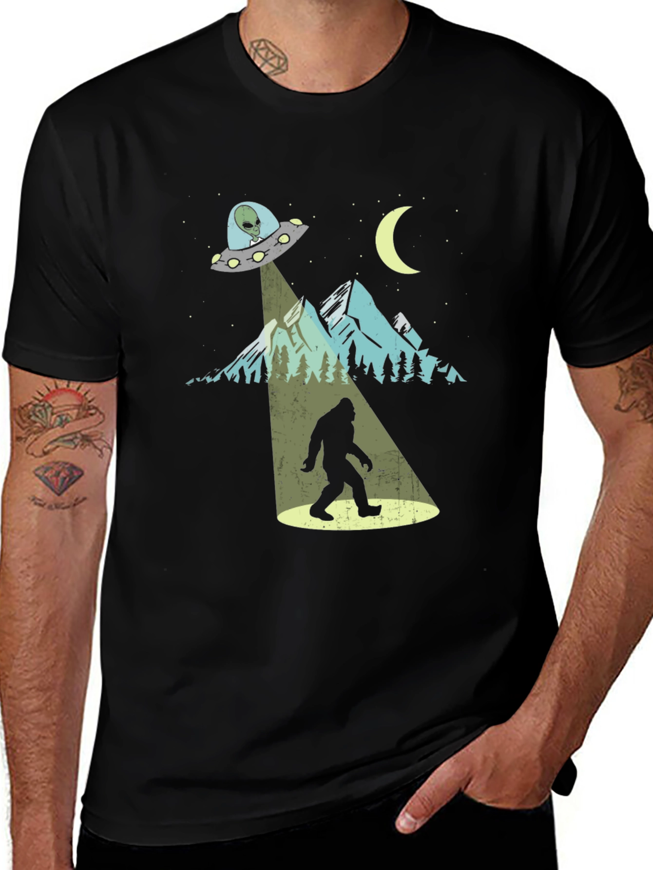 Variant 28 of UFO Bigfoot T-Shirt - Sci-Fi Sasquatch Abduction Tee