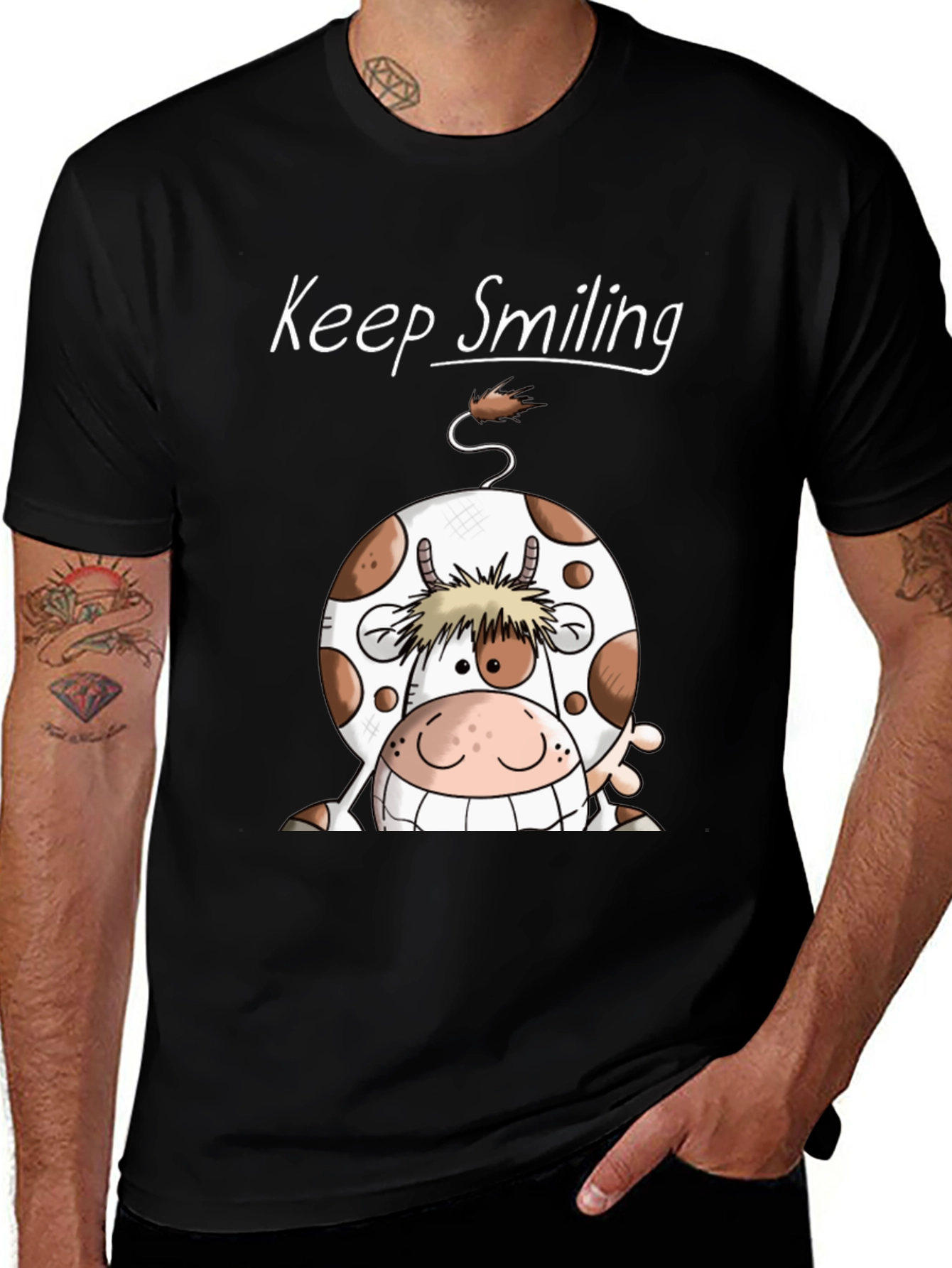 Keep Smiling Cow Graphic T-Shirt
