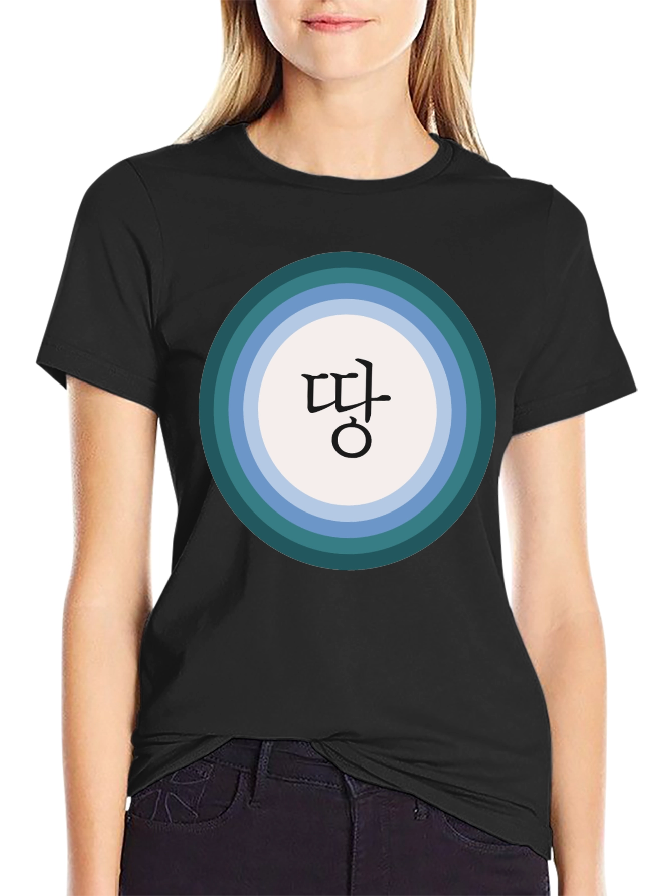 Black Korean Letter Graphic T-Shirt view 2