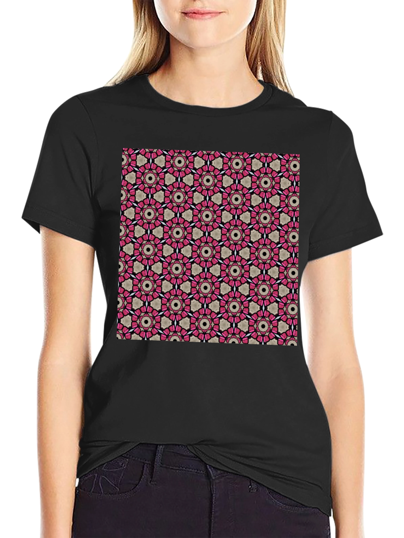 Black Geometric Pattern T-Shirt: Stylish Floral Design view 2