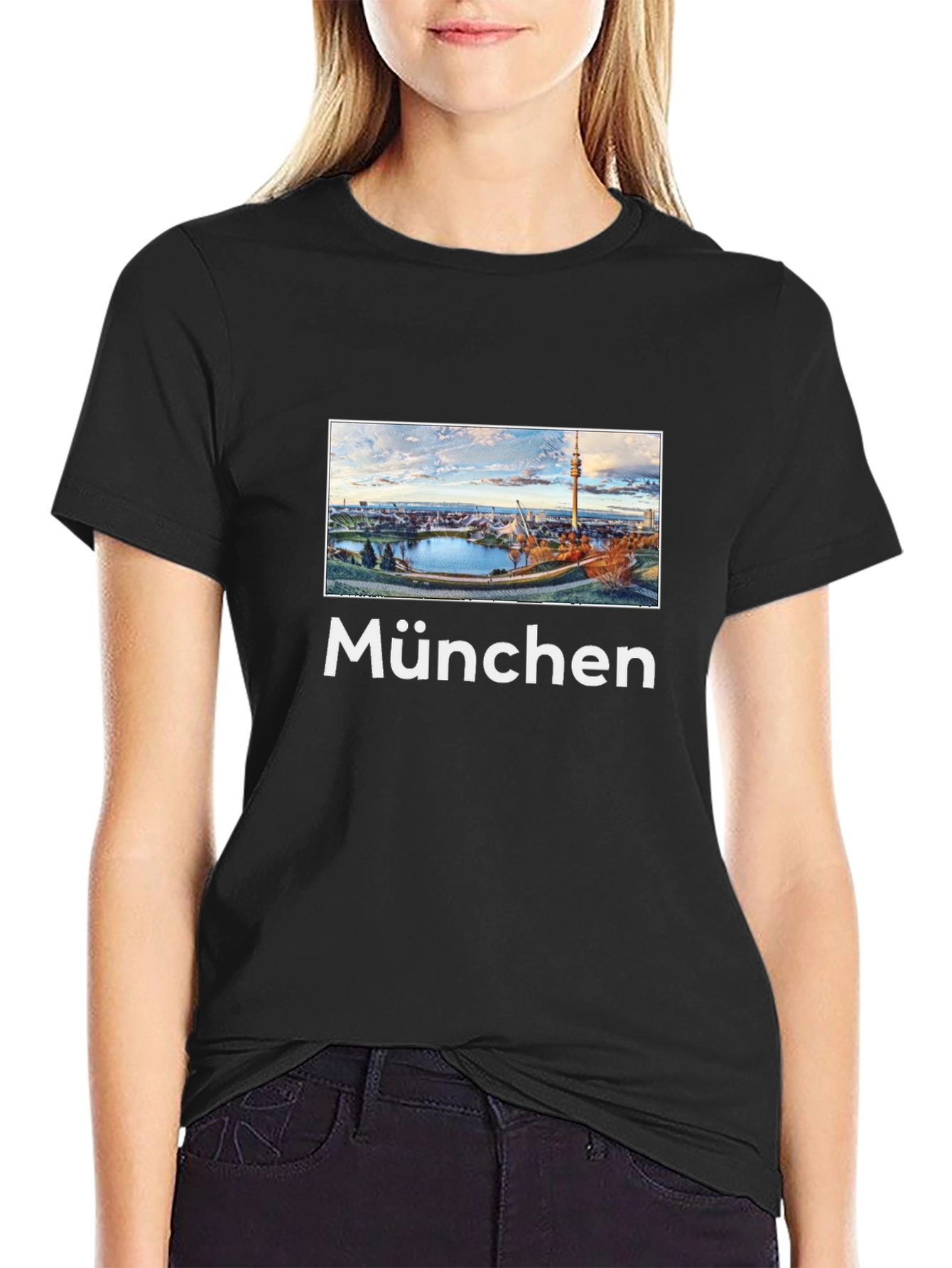 München T-Shirt - City View Crew Neck Tee - 2