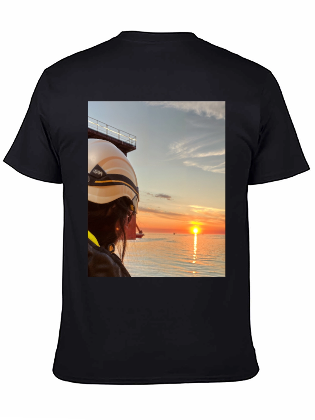 Black Sunset Seeker Graphic Tee view 4