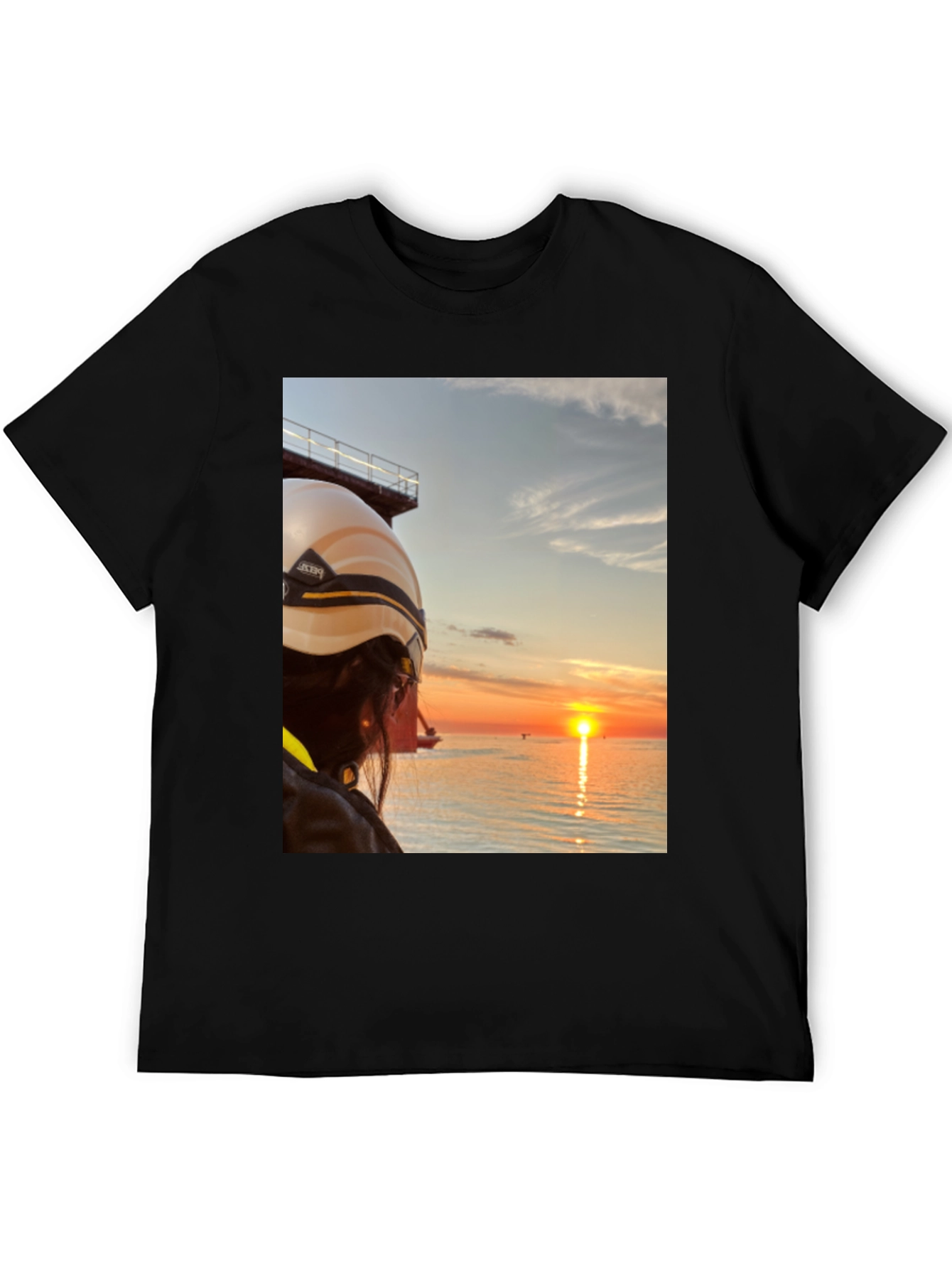 Black Sunset Seeker Graphic Tee view 5