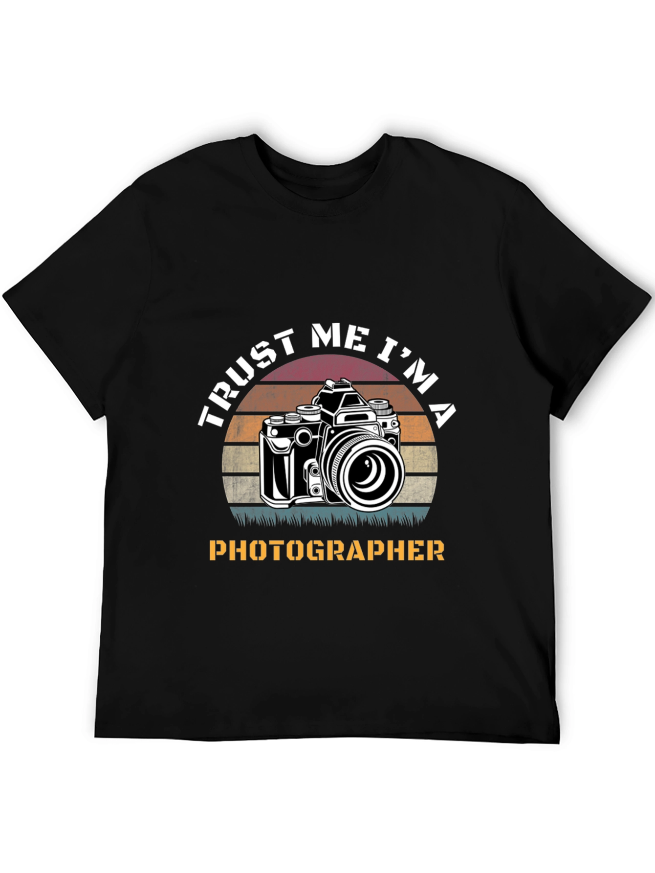 Black Trust Me I'm A Photographer T-Shirt view 5