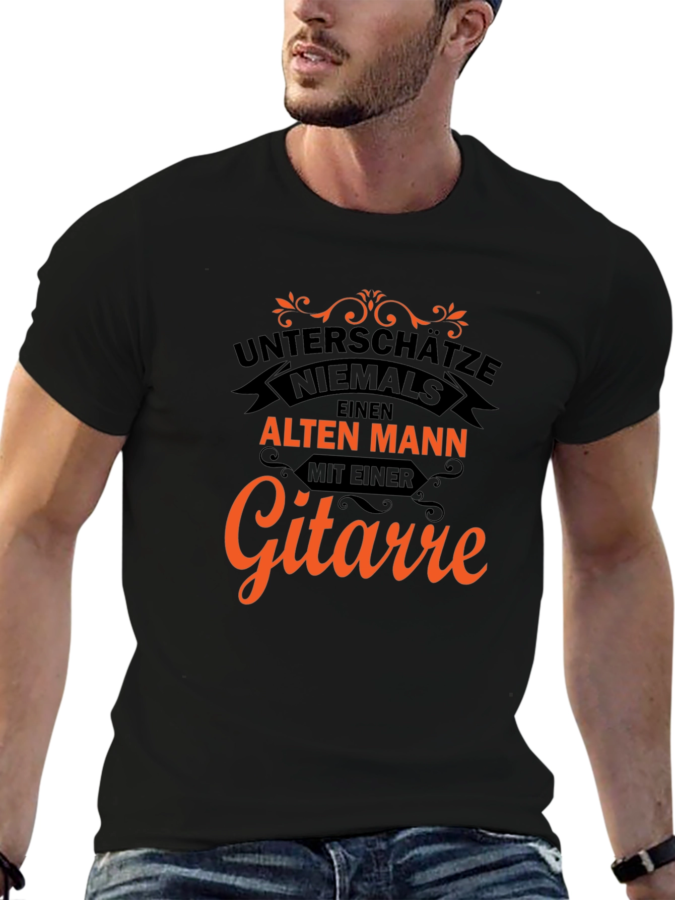 Black Unterschätze Niemals T-Shirt - Old Man Guitar view 6