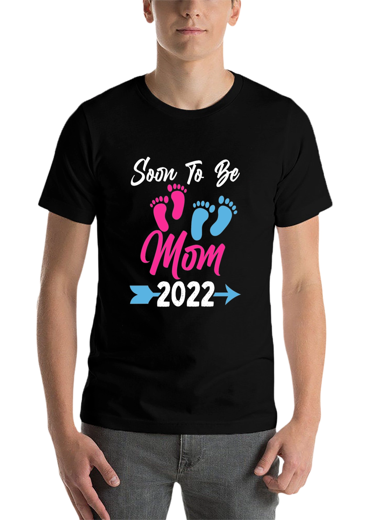 Black Soon To Be Mom 2022 T-Shirt view 7