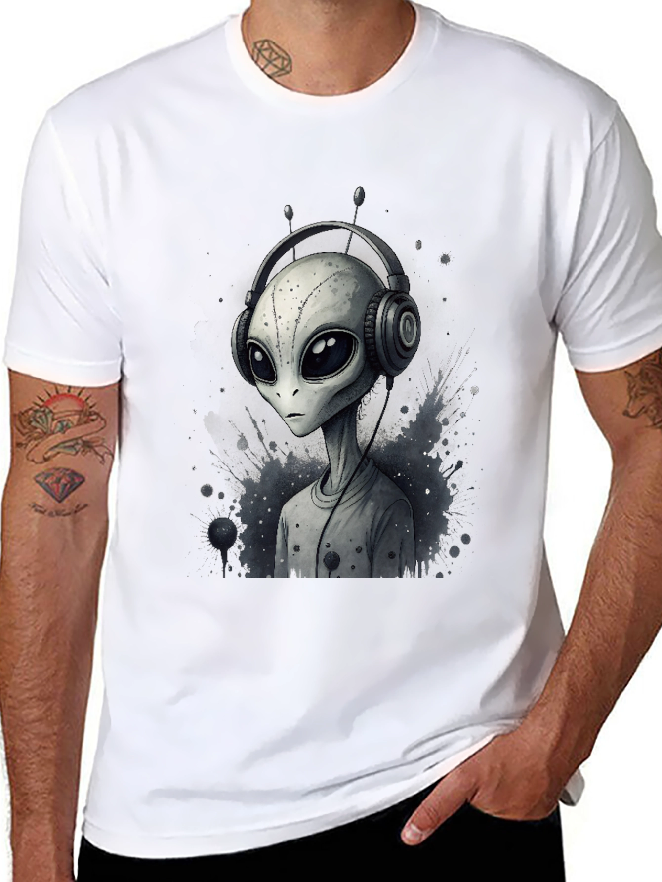Black Alien DJ Graphic Tee - Black view 8