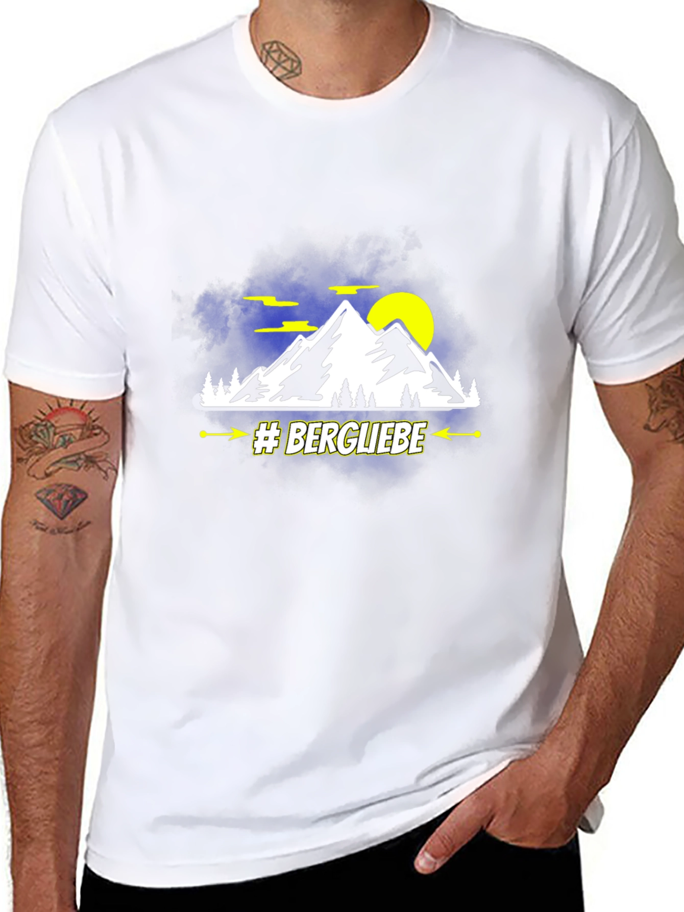 Black Bergliebe Mountain Graphic T-Shirt view 8