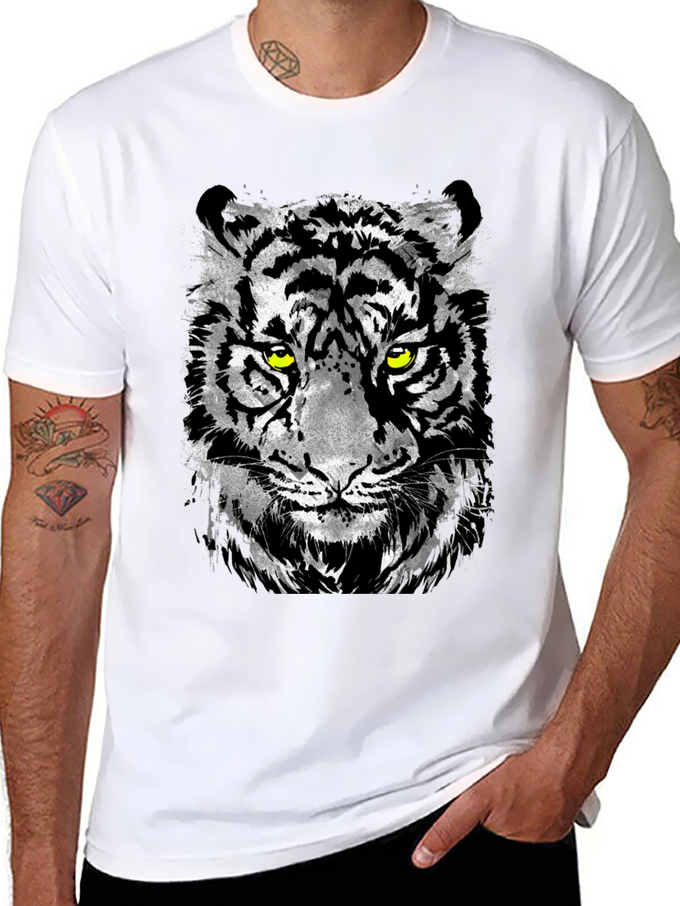 Black Men's Black T-Shirt with Tiger Graphic view 8