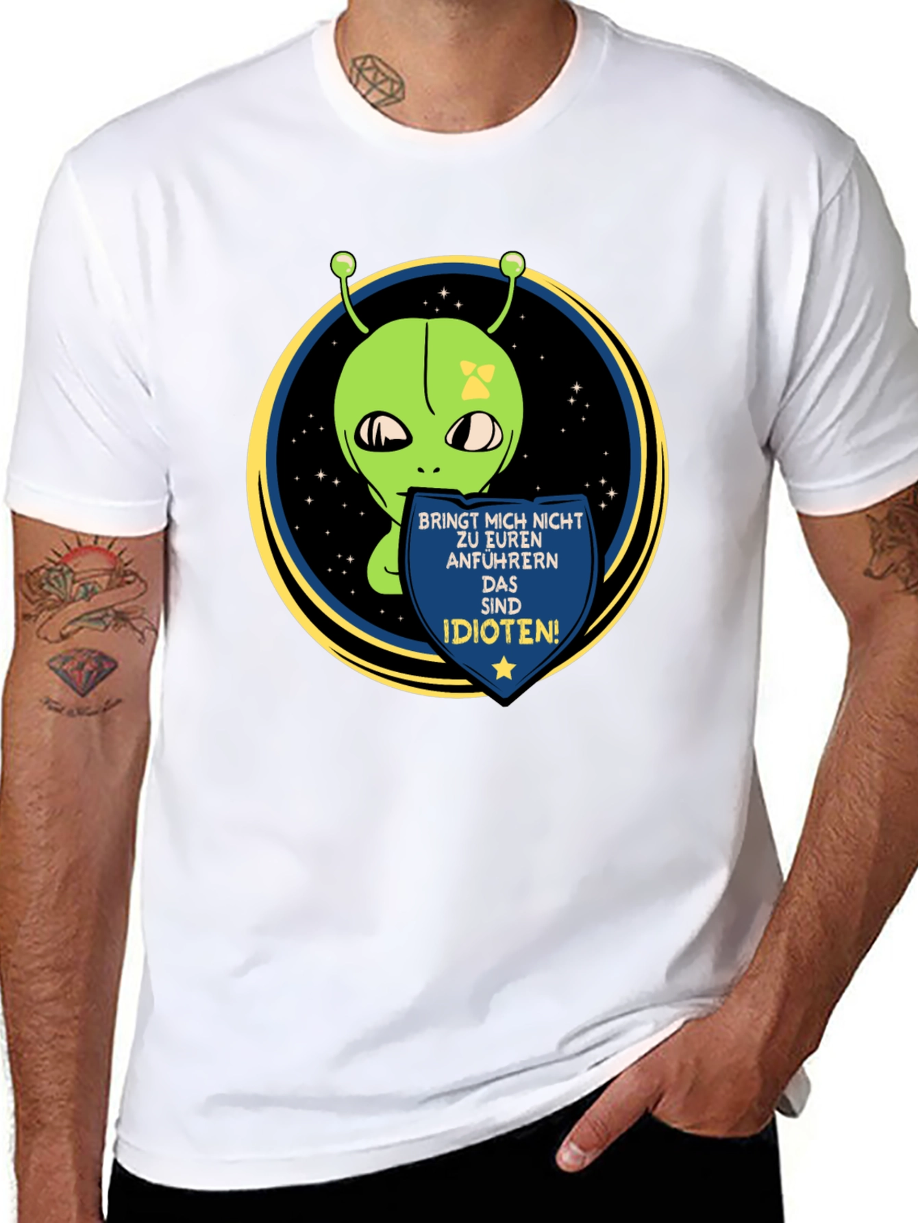 Black Alien Graphic T-Shirt - Funny Sci-Fi Design view 8