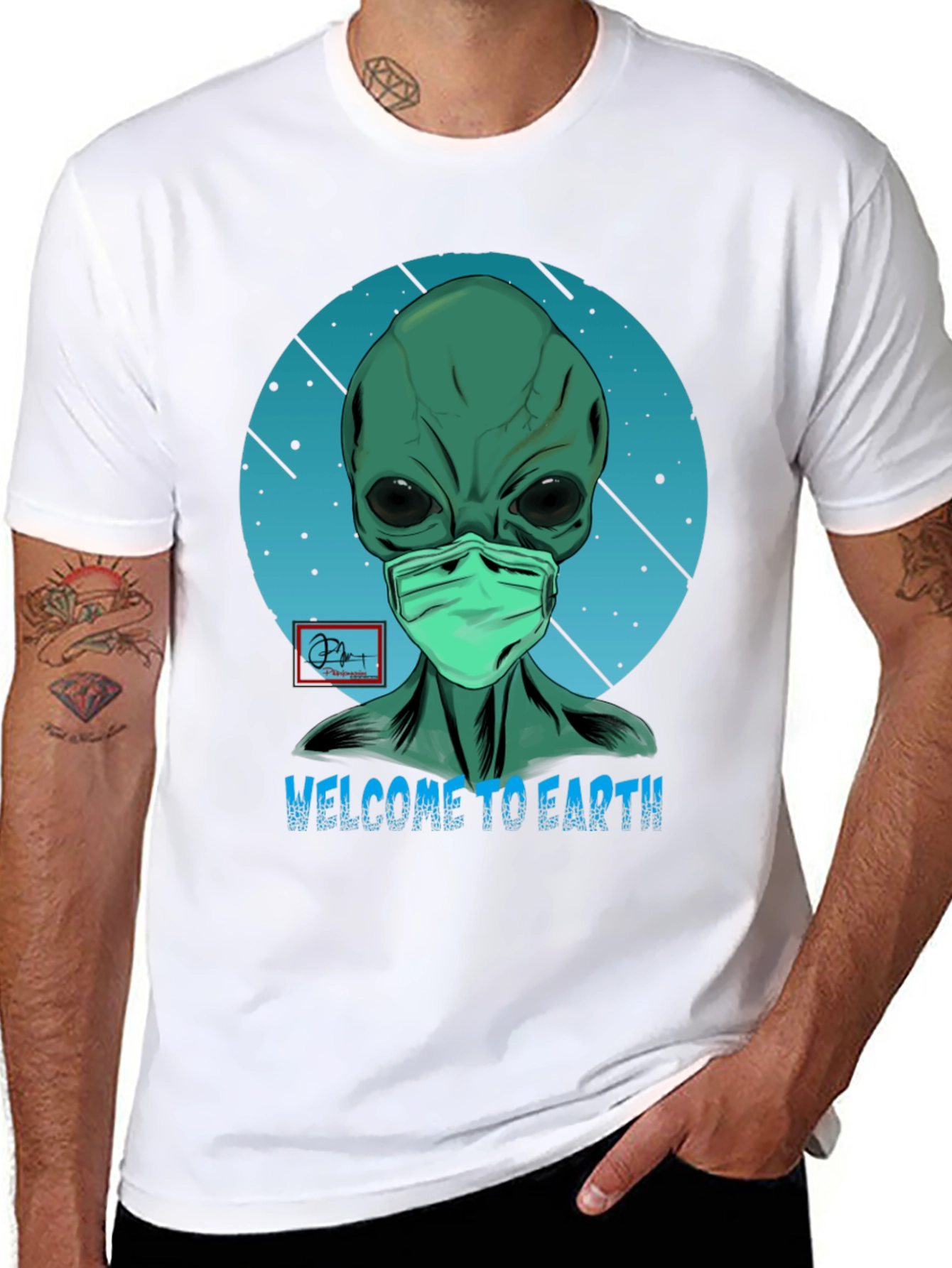 Black Welcome Alien T-Shirt - Funny Graphic Tee view 8