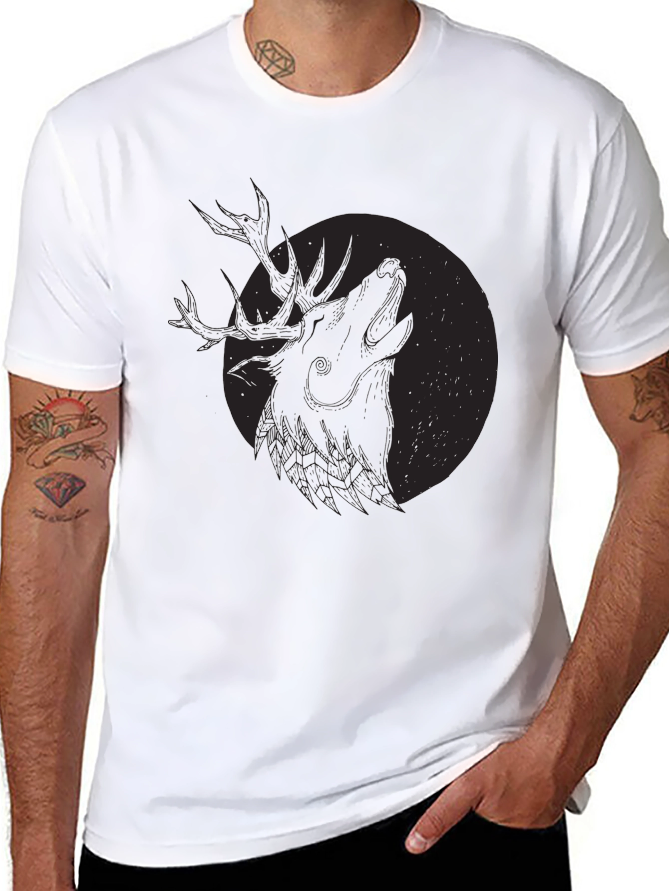 Black Black Deer Howl Graphic Tee view 8