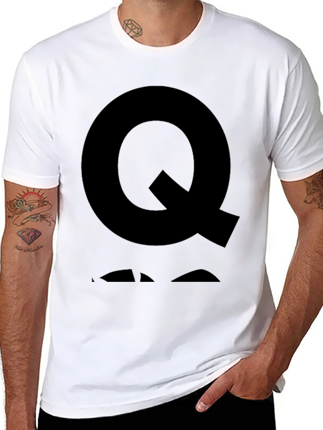 Black Bold Letter Q Graphic Tee - Stylish Casual Wear view 8