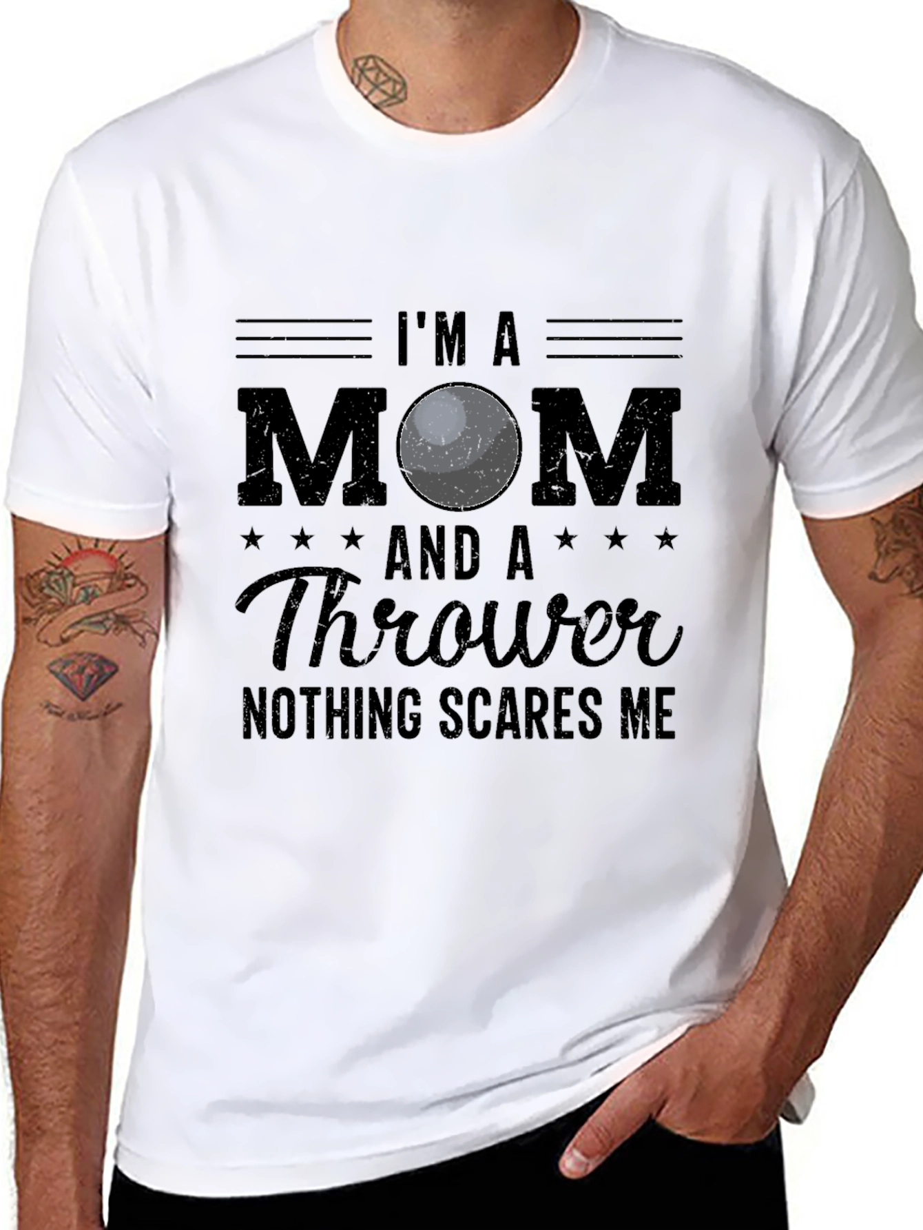 Black I'm a Mom & Thrower T-Shirt view 8