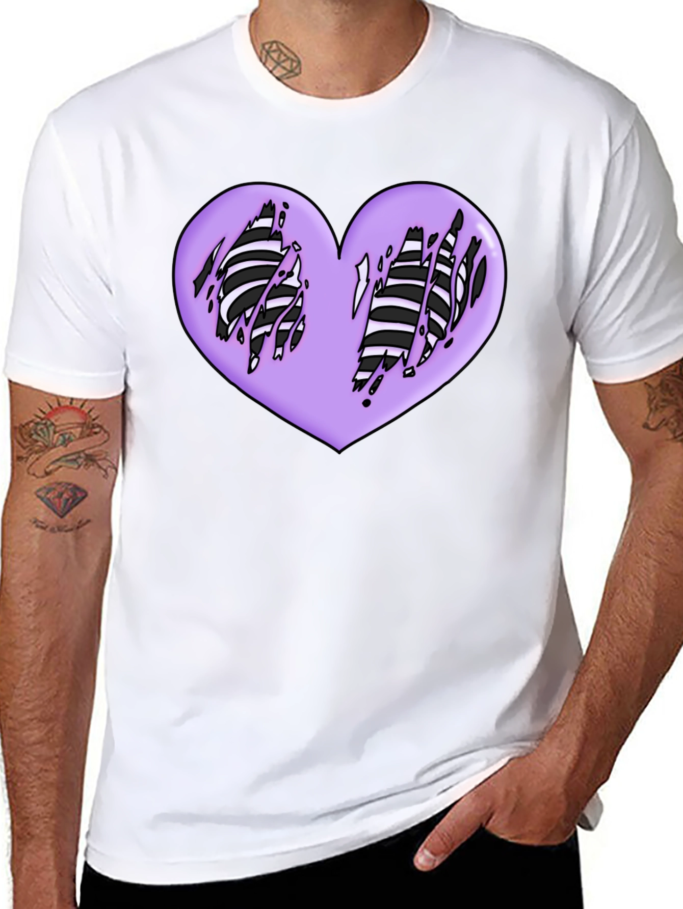 Black Ripped Heart Graphic Black T-Shirt view 8