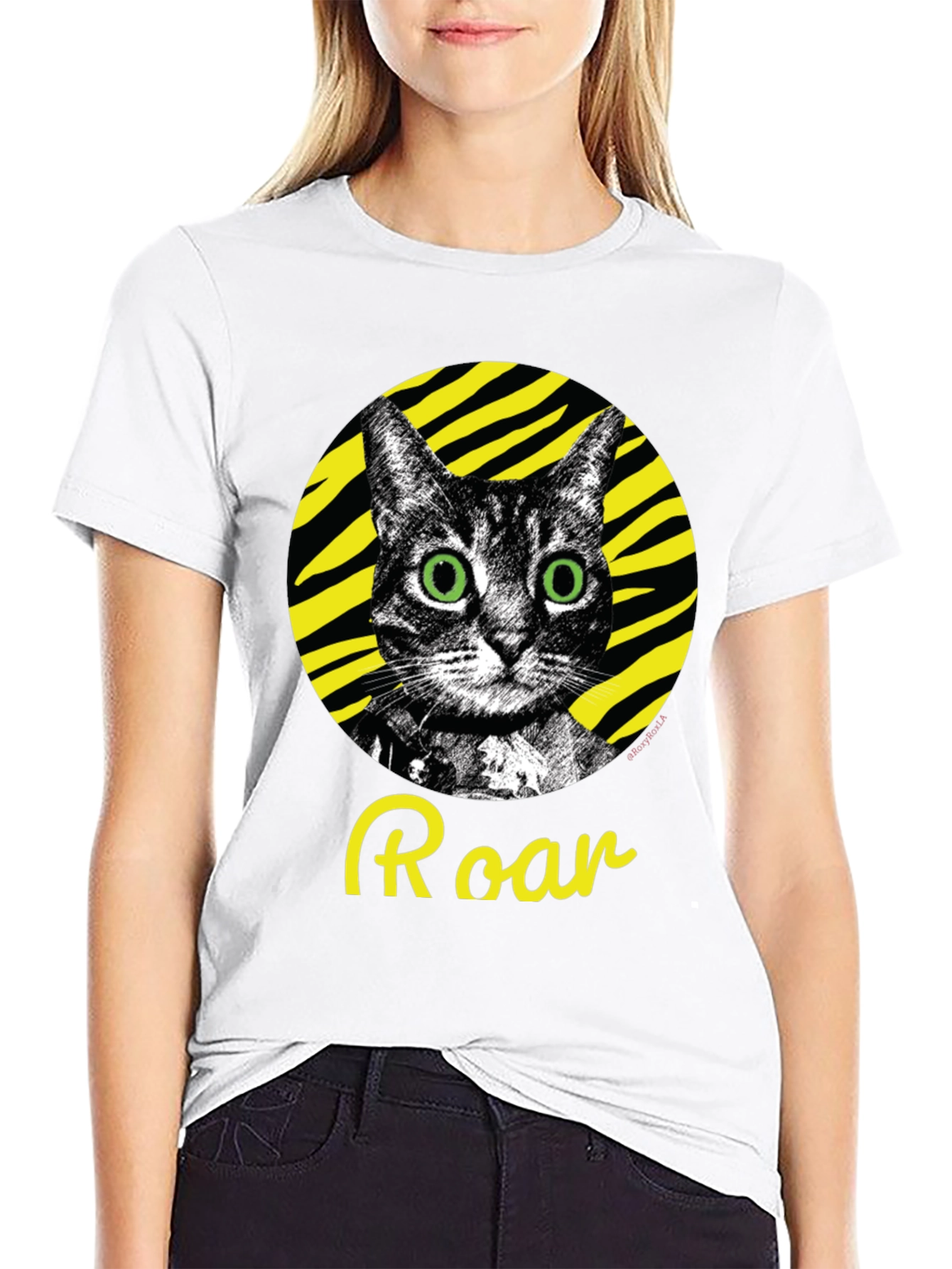 Black Roar! Cat Graphic Tee - Black view 9