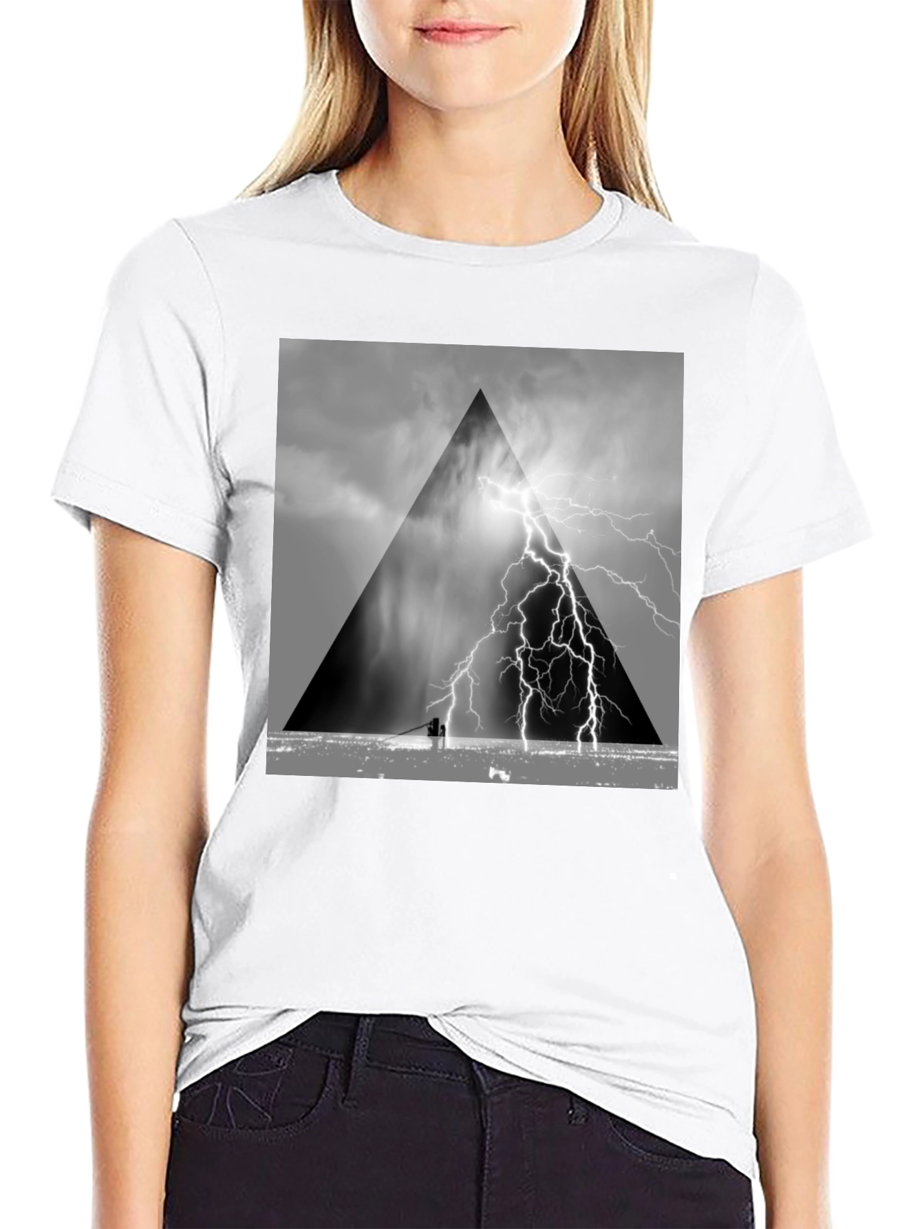Black Stormy Triangle Graphic T-Shirt view 9